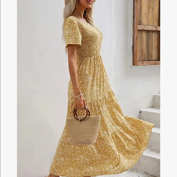 chinese dress ladies chouyatou Women's Striped Back Smocked Maxi Dress Sexy Spaghetti Strap Cut  Out Flowy Swing Long Dress (X-Small, Apricot) at Amazon Women's Clothing  store main image 0